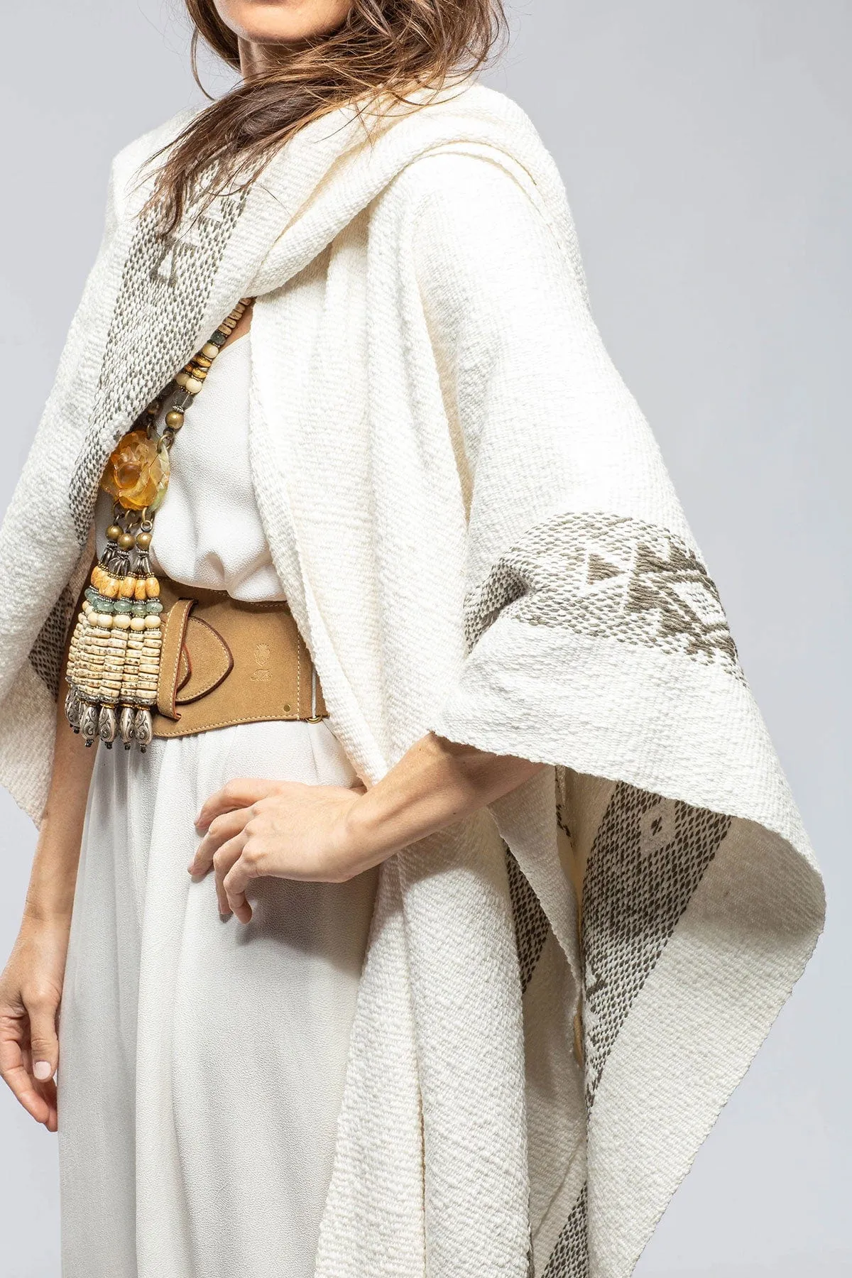 Antu Woven Duster In Ivory/Mink