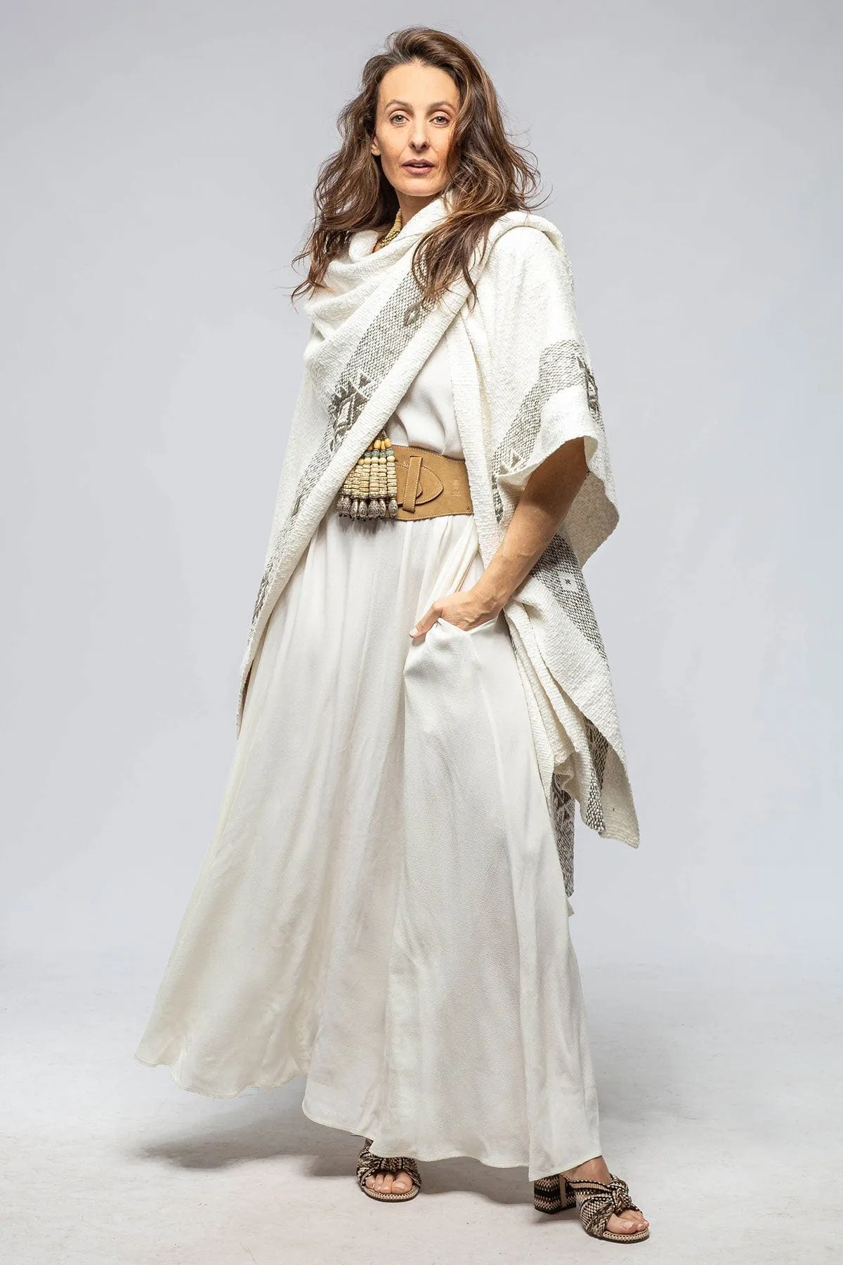 Antu Woven Duster In Ivory/Mink