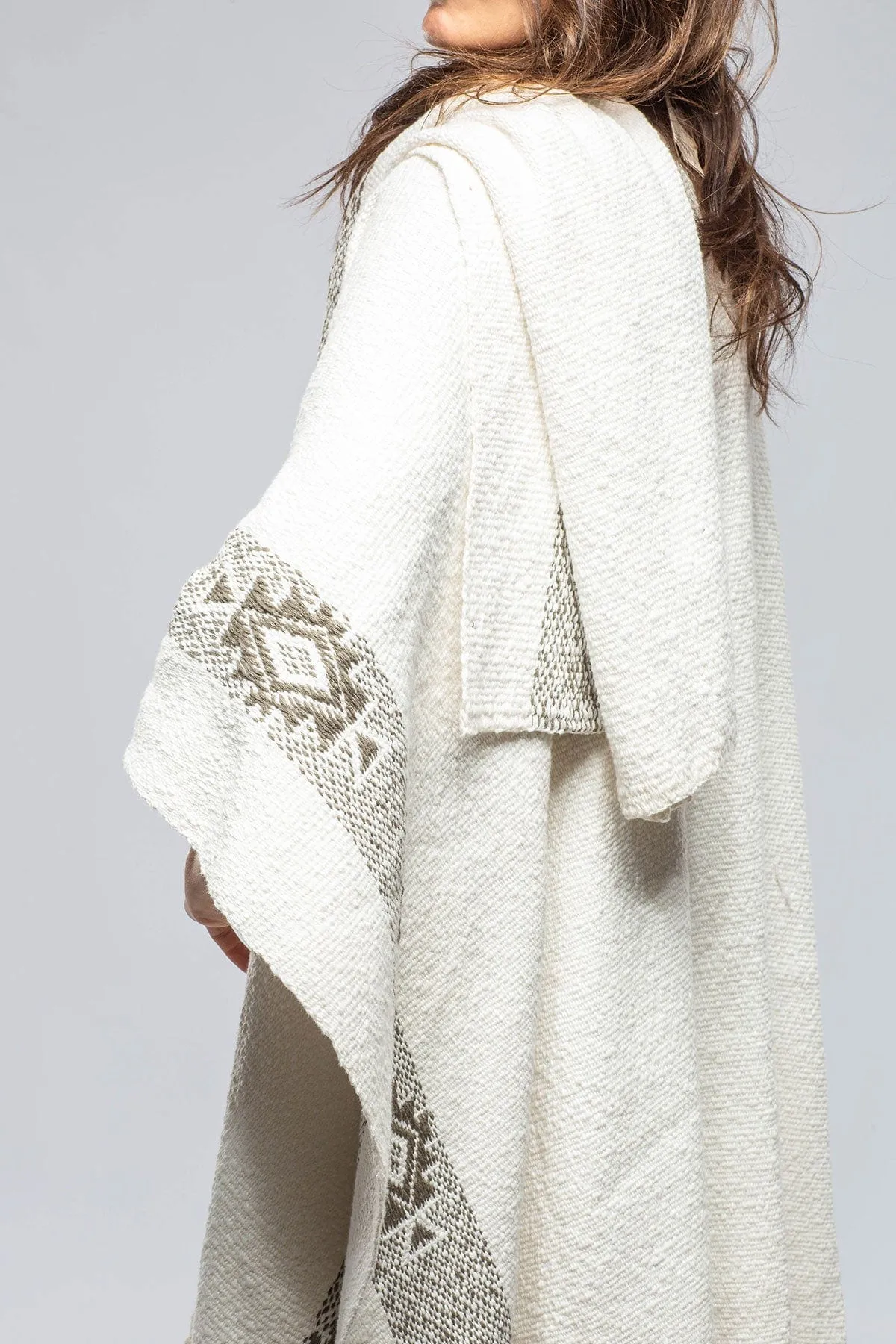 Antu Woven Duster In Ivory/Mink