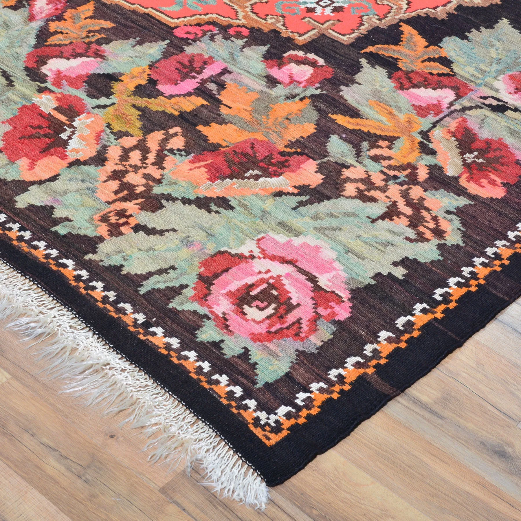 Hand-Woven Reversible Bessarabian Maldivian Kilim Handmade Rug (Size 6.9 X 9.2) Cwral-10179