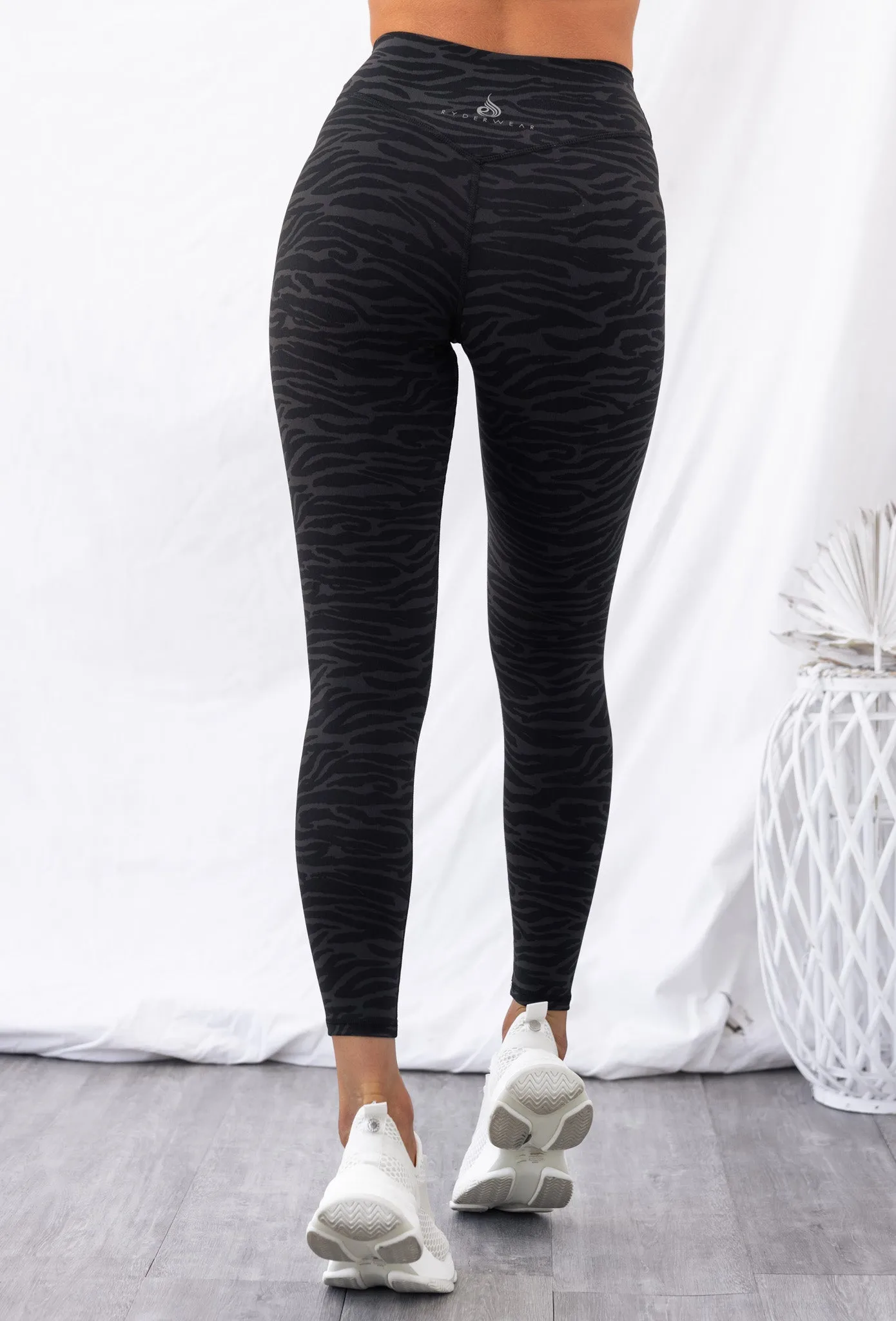 High Waist Leggings - Black Zebra
