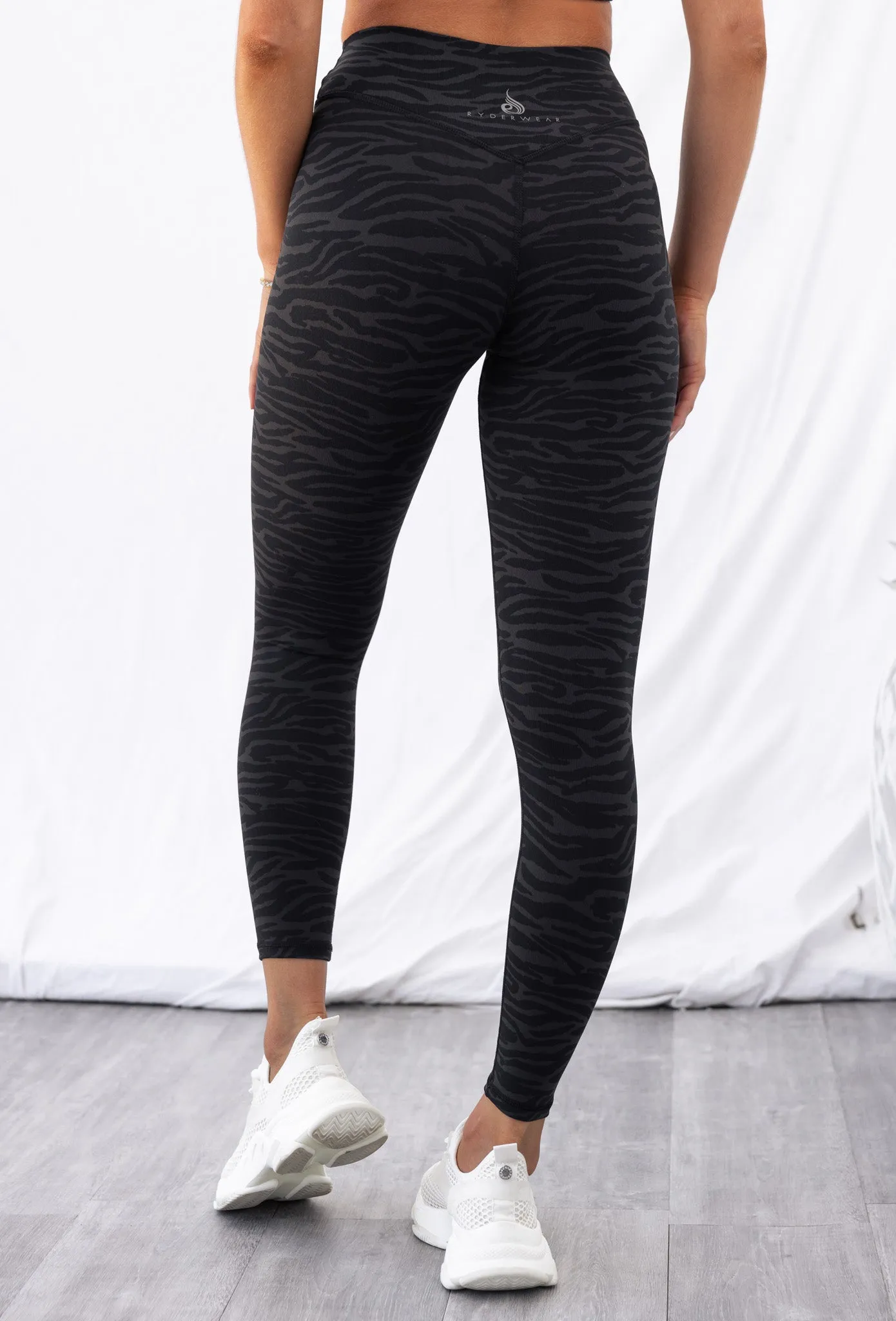 High Waist Leggings - Black Zebra