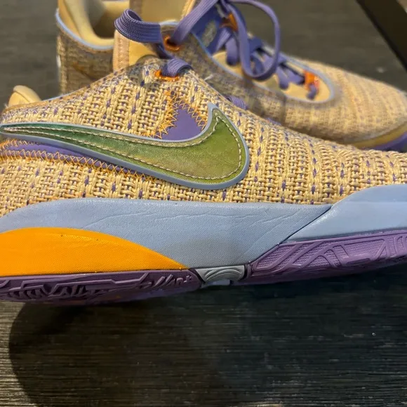 Lebron 20 Summer Vibes