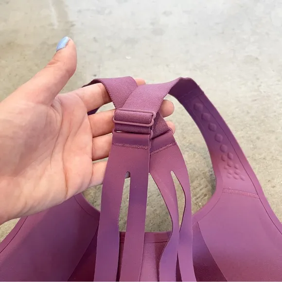 lululemon NWT AirSupport Bra in Vintage Plum/Vivid Plum 36DDD
