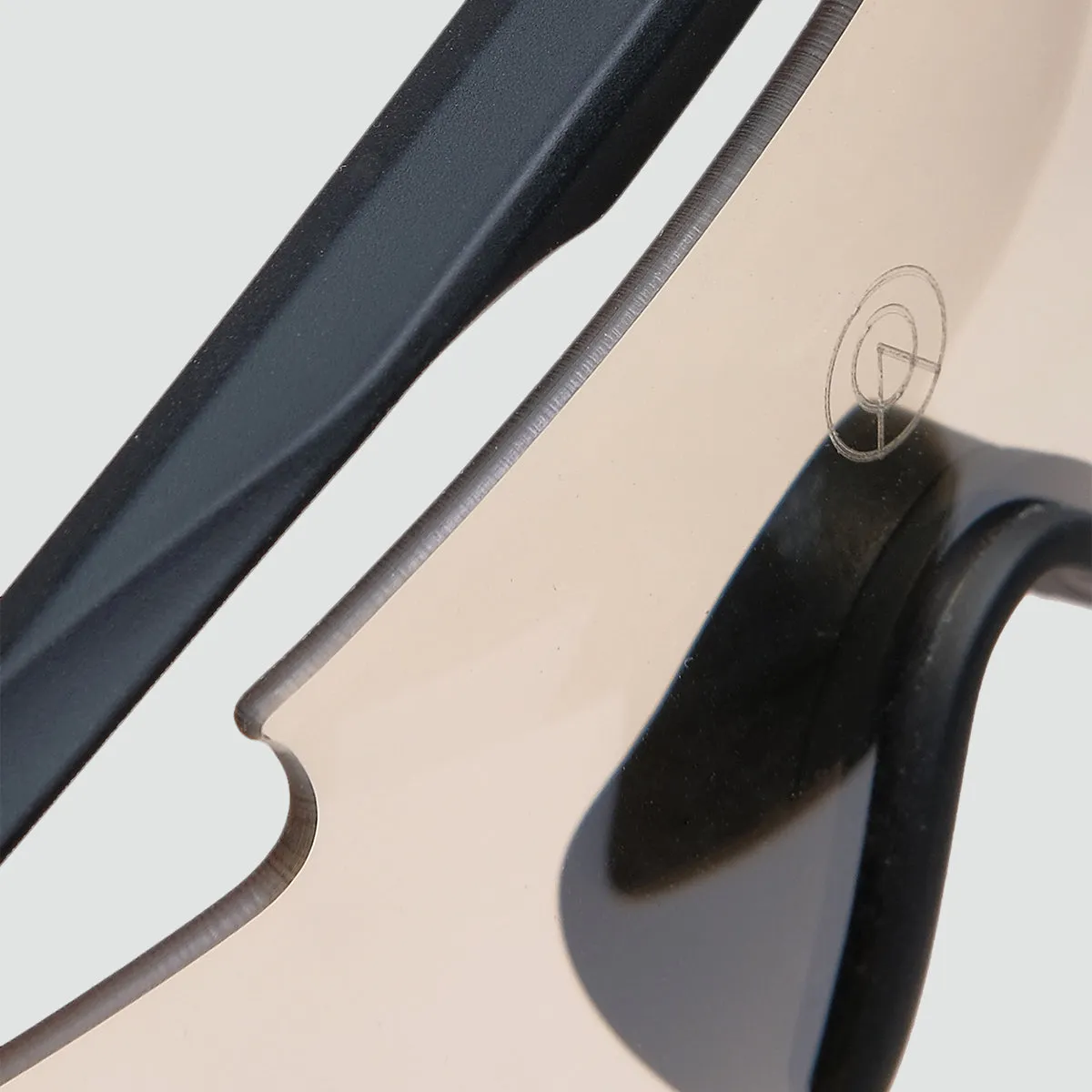 Mantra Sunglasses - Black VZUM™ F-LENS RKT