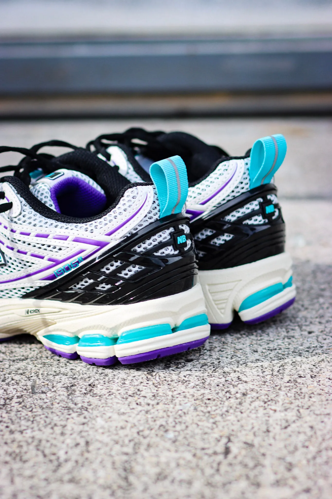 New Balance 1906R- White/Aqua