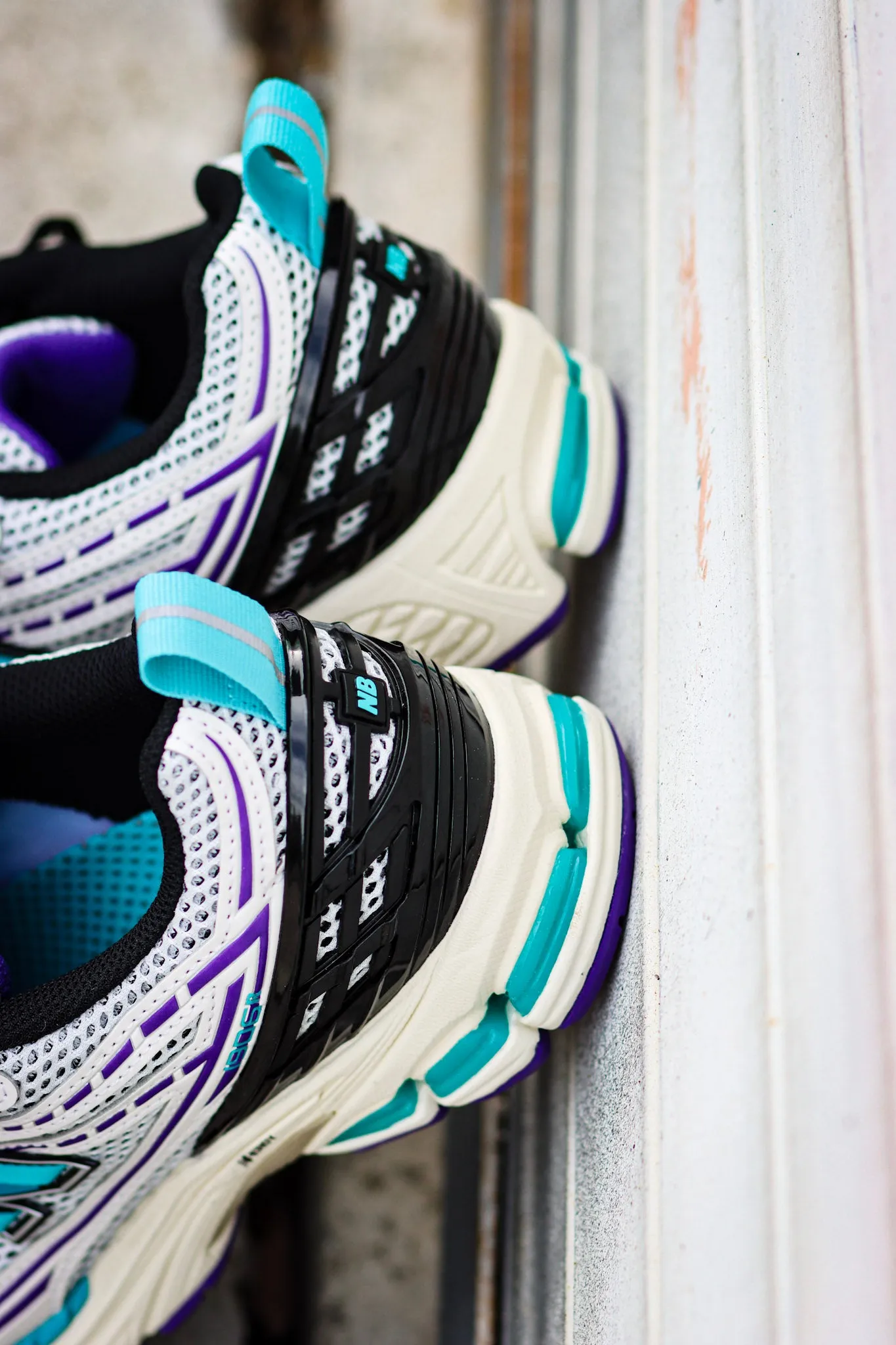 New Balance 1906R- White/Aqua