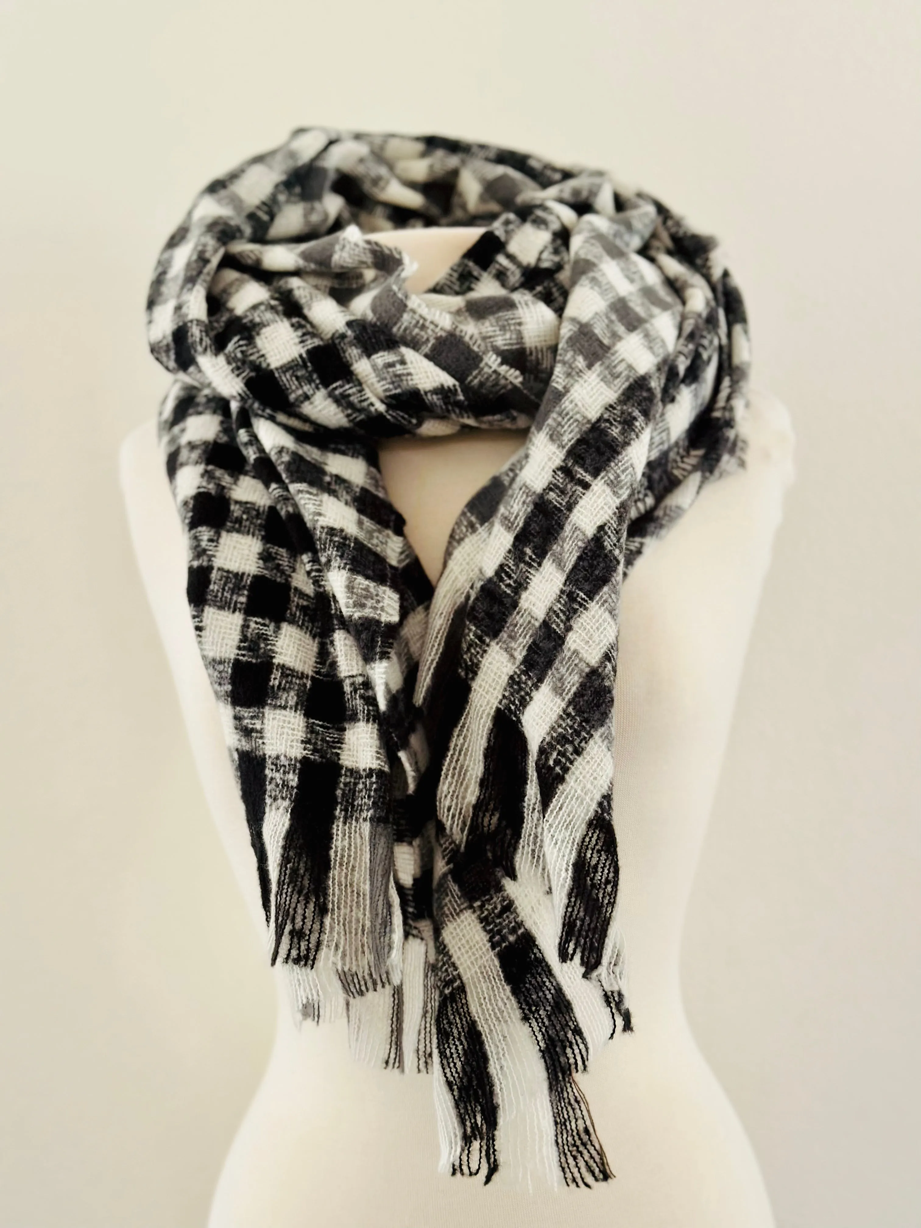 SC27 WOVEN SQUARES SCARF