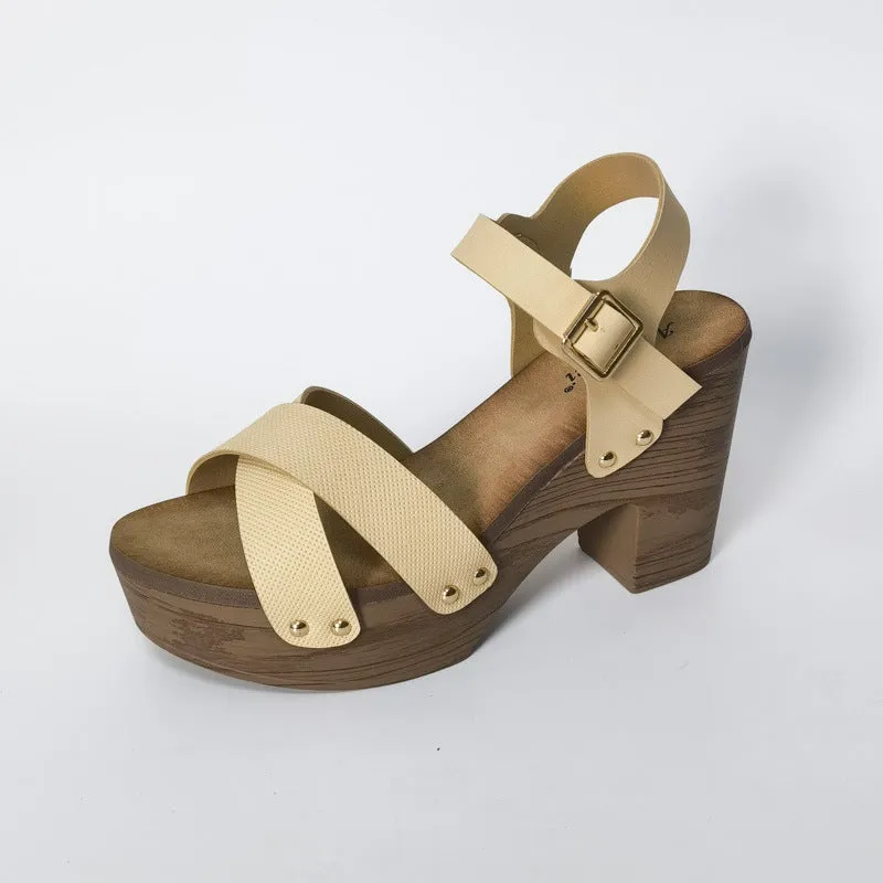 Stylish Women’s Buckle Sandals: High Heel, Simple, and Perfect for Travel